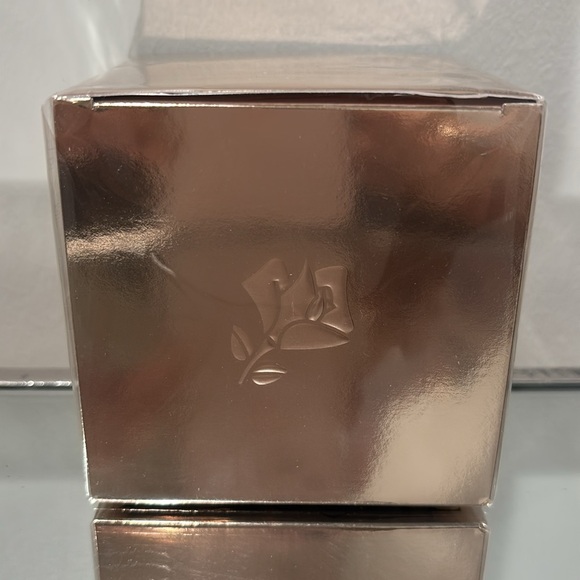 NWT Lancome Absolue premium sunscreen, broad spectrum SPF 15 - Picture 3 of 3